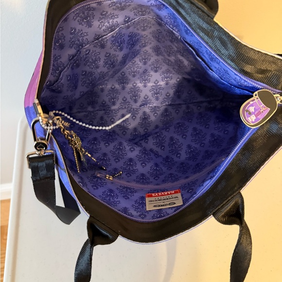 Harveys Haunted Mansion Shoulder Bag - Picture 8 of 11